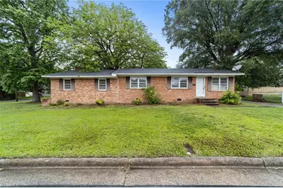 1402 Tarleton Avenue, Burlington, NC 27215 - Photo 1