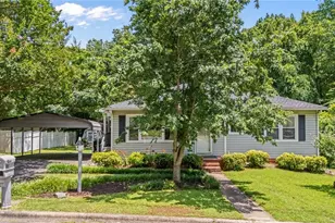 403 Rosewood Dr, Lexington, NC 27292 - Photo 1