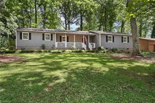 7169 Mantlewood Ln, Kernersville, NC 27284 - Photo 1