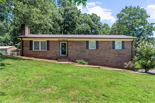 3129 Wyo Rd, Yadkinville, NC 27055 - Photo 1