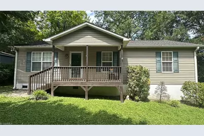 112 White Street, Thomasville, NC 27360 - Photo 1