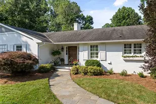 948 Kenleigh Cir, Winston-Salem, NC 27106 - Photo 1