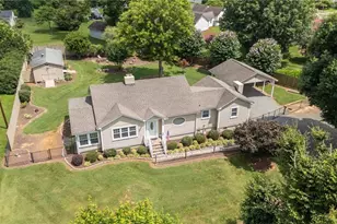 409 Trail Two, Burlington, NC 27215 - Photo 1