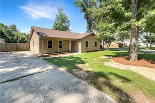 4899 Chaucer Dr, Greensboro, NC 27407 - Photo 1