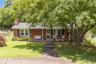 2415 Sedalia Dr, Clemmons, NC 27012 - Photo 1