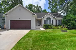 3 Bearkling Pl, Greensboro, NC 27407 - Photo 1