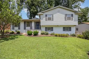 2816 Lenoir Dr, Greensboro, NC 27408 - Photo 1