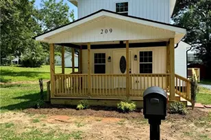 209 Allison St, Reidsville, NC 27320 - Photo 1