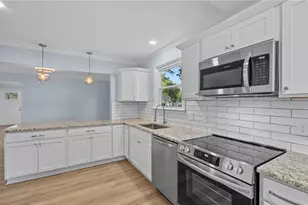 502 Thomas St, Reidsville, NC 27320 - Photo 1