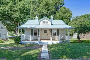 1014 Walnut St, Reidsville, NC 27320 - Photo 1