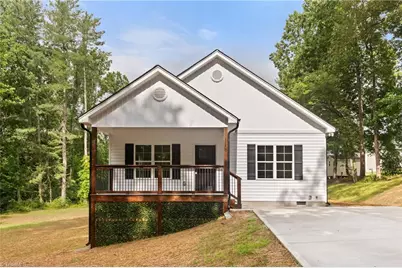 118 Sycamore Street, Yadkinville, NC 27055 - Photo 1