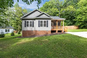 604 E Oakwood St, Mebane, NC 27302 - Photo 1