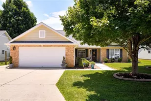 618 Pecan Ridge Cir, Kernersville, NC 27284 - Photo 1