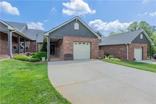 102 Hazelnut Ct, Mount Airy, NC 27030 - Photo 1