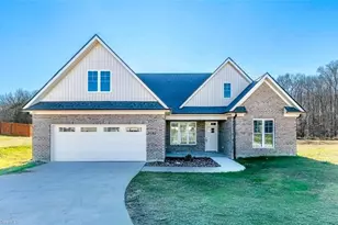 112 Emerald Ct, Trinity, NC 27370 - Photo 1