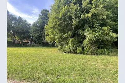 402 Martin Luther King Jr Boulevard, Lexington, NC 27292 - Photo 1