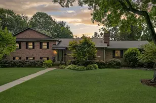 2728 Bedford St, Burlington, NC 27215 - Photo 1