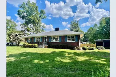 201 Broadview Avenue, Lexington, NC 27295 - Photo 1