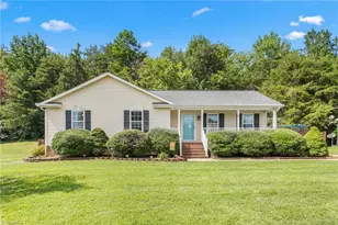 1433 Durham Meadows Dr, Burlington, NC 27217 - Photo 1