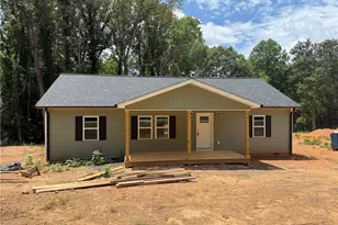 309 N Oakland Ave, Eden, NC 27288 - Photo 1