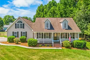 1184 Kingsway Dr, Salisbury, NC 28146 - Photo 1