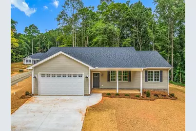 506 Carolina Avenue, Yadkinville, NC 27055 - Photo 1