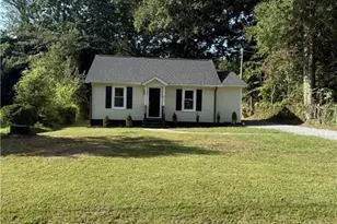 415 Green St, Burlington, NC 27217 - Photo 1