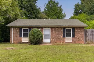 516 Tipperary Dr, Greensboro, NC 27406 - Photo 1