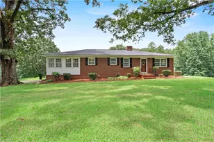 186 Garren Town Rd, Asheboro, NC 27205 - Photo 1