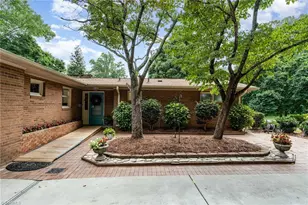 621 Quarterstaff Rd, Winston-Salem, NC 27104 - Photo 1