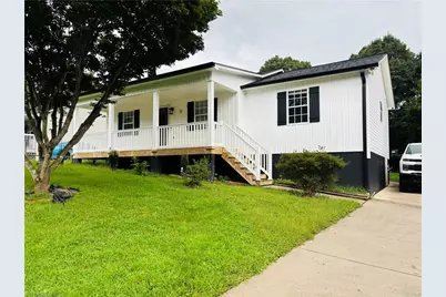 17 Candlestick Drive, Thomasville, NC 27360 - Photo 1