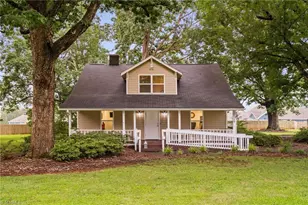 1115 S Fifth St, Mebane, NC 27302 - Photo 1