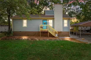 304 W Washington Ext, Mayodan, NC 27027 - Photo 1