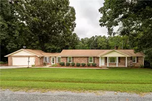 397 Lanier Dr, Lexington, NC 27295 - Photo 1