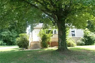 2406 Waverly Ct, High Point, NC 27262 - Photo 1