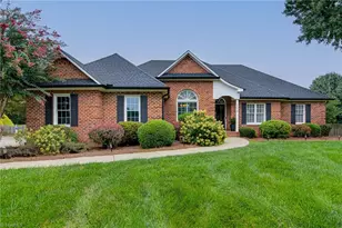 154 Suntree Dr, Advance, NC 27006 - Photo 1