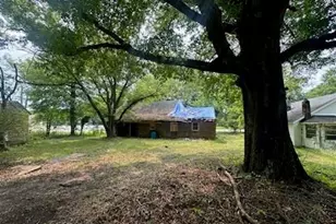 800 Ridge St, Madison, NC 27025 - Photo 1