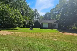 326 Granada Dr, Advance, NC 27006 - Photo 1