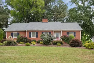104 Knollwood Dr, Greensboro, NC 27403 - Photo 1