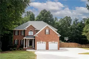 8905 Seacrest Dr, Kernersville, NC 27284 - Photo 1