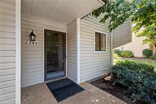 204 Driftwood Ln, Winston-Salem, NC 27104 - Photo 1