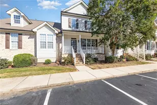 3 Viburnum Ln, Greensboro, NC 27455 - Photo 1