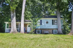 6719 Forest Oak Dr, Clemmons, NC 27012 - Photo 1