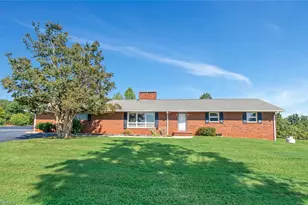 885 Winkler Mill Rd, Wilkesboro, NC 28697 - Photo 1