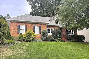 305 Rockmont Dr, Winston-Salem, NC 27104 - Photo 1