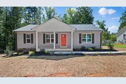 605 Roosevelt Street, Mebane, NC 27302 - Photo 1