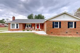 5163 Robin Ln, Randleman, NC 27317 - Photo 1