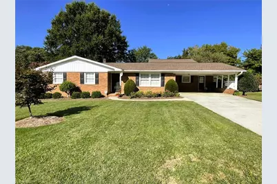 616 Duke Street, Thomasville, NC 27360 - Photo 1