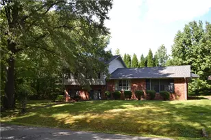 202 W Tidball Ave, Madison, NC 27025 - Photo 1