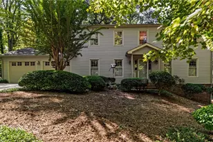 205 N Quail Cir, Wilkesboro, NC 28697 - Photo 1